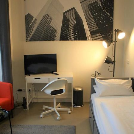 Apartment 2 / Ein - Zweipersonen Mannheim Kültér fotó
