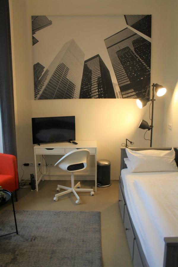 Apartment 2 / Ein - Zweipersonen Mannheim Kültér fotó