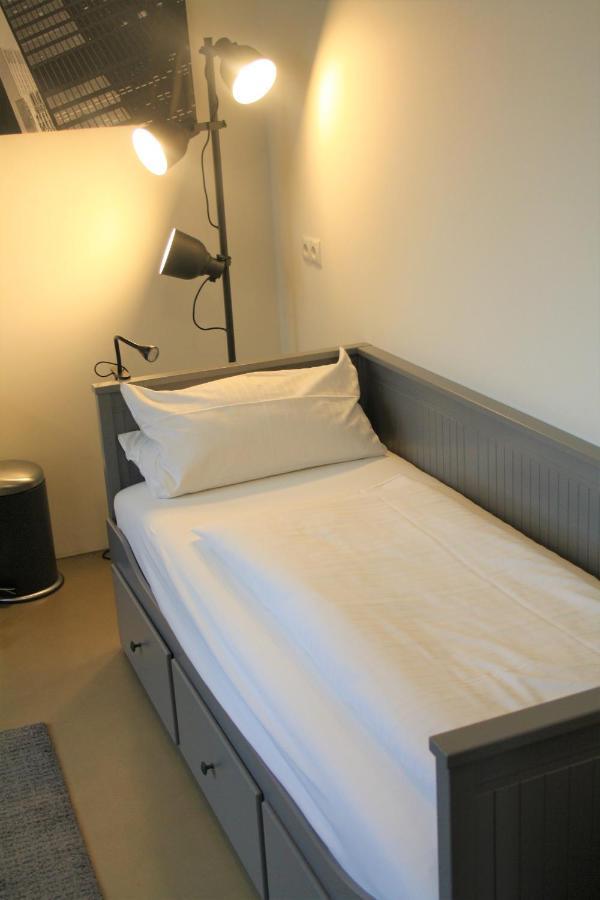 Apartment 2 / Ein - Zweipersonen Mannheim Kültér fotó